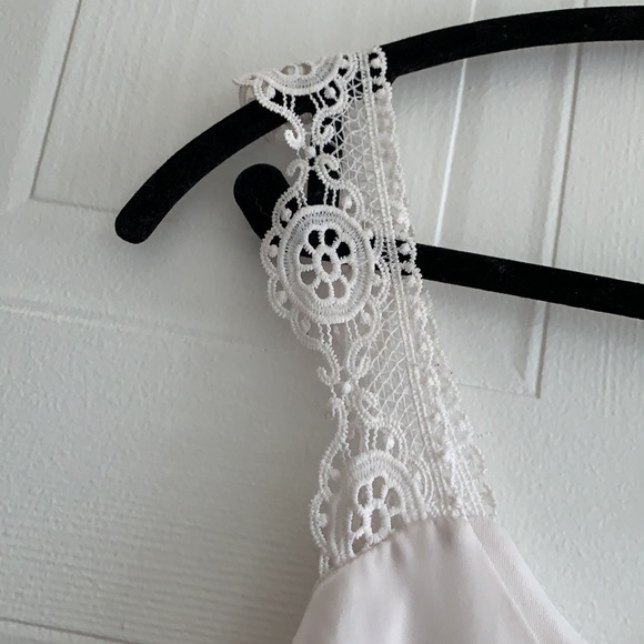 LA Hearts Flowy Tank Top with Lace Straps - Picture 2 of 6